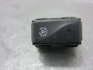 Foto de INTERRUPTOR RENAULT CLIO IV GRANDTOUR 0.9 Energy (90 CV / 66 KW) referencia 251534917R