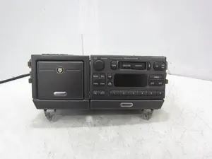 Foto de SISTEMA AUDIO / RADIO CD JAGUAR S-TYPE (03.1999) 4.0 V8 32V CAT (276 CV / 203 KW) referencia PJVM003183
