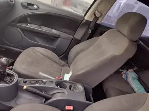 Foto de CINTURON SEGURIDAD DELANTERO DERECHO SEAT LEON (1P1) 2.0 TDI (140 CV / 103 KW) referencia 1P0857706A FKZ