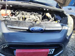 Foto de REJILLA DELANTERA FORD C-MAX (CB7) 1.6 TDCi CAT (116 CV / 85 KW)