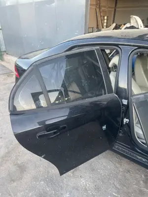 Foto de PUERTA TRASERA DERECHA SAAB 9-3 BERLINA 1.9 TiD CAT (150 CV / 110 KW) referencia 12780339