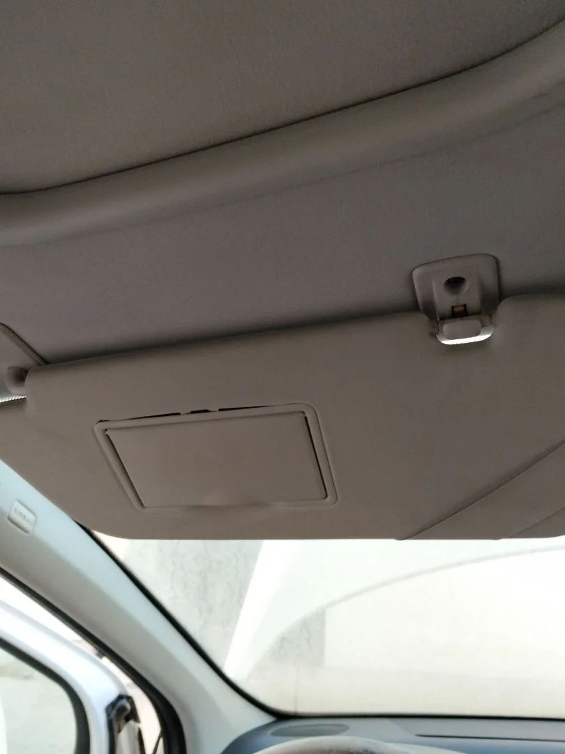 Foto de PARASOL IZQUIERDO PEUGEOT 308 SW 1.6 HDi FAP CAT (9HZ / DV6TED4) (109 CV / 80 KW)