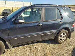 Foto de PUERTA DELANTERA IZQUIERDA MERCEDES-BENZ CLASE ML (BM 163) 2.7 CDI 20V CAT (163 CV / 120 KW) referencia A1637201505