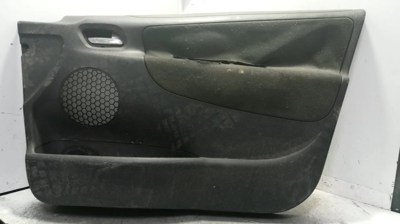 Foto de GUARNECIDO PUERTA DELANTERA DERECHA PEUGEOT 207 1.6 HDi FAP CAT (9HZ / DV6TED4) (109 CV / 80 KW) referencia 2176150