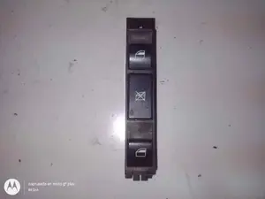 Foto de MANDO ELEVALUNAS DELANTERO IZQUIERDO BMW SERIE 3 BERLINA (E46) 2.0 24V (150 CV / 110 KW) referencia 61318381518