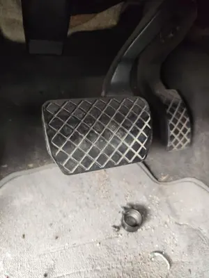 Foto de PEDAL FRENO AUDI A6 BERLINA (4B2) 2.5 V6 24V TDI (150 CV / 110 KW) referencia 8D1721140B