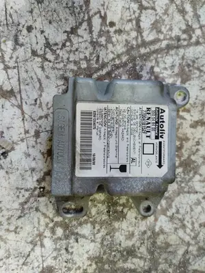 Foto de CENTRALITA AIRBAG RENAULT MEGANE I FASE 2 BERLINA (BA0) 1.6  (107 CV / 79 KW) referencia 550548400