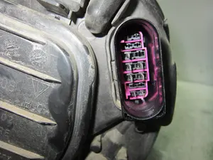 Foto de FARO DERECHO PORSCHE CAYENNE (TIPO 92A) 4.8 V8 CAT (400 CV / 294 KW) referencia 7P5941032P foto 4