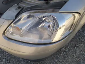 Foto de FARO IZQUIERDO VOLKSWAGEN FOX (5Z1)(04.2005) 1.4  (75 CV / 55 KW) referencia 5Z1941005A