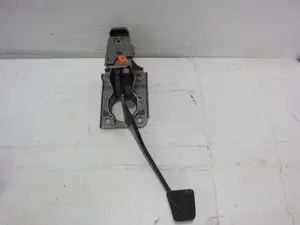 Foto de PEDAL FRENO MITSUBISHI ASX (GA0W) 1.6 CAT (117 CV / 86 KW)