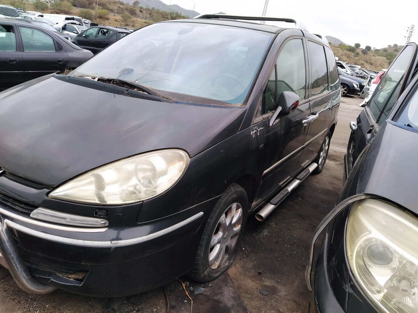 Foto de PASO RUEDA DELANTERO IZQUIERDO PEUGEOT 807 2.2 HDi FAP CAT (4HW) (128 CV / 94 KW) referencia 7136CC