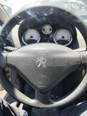 Foto de AIRBAG DELANTERO IZQUIERDO PEUGEOT 207 1.4  (73 CV / 54 KW)