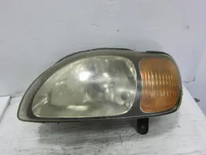 Foto de FARO IZQUIERDO SUZUKI SWIFT BERLINA (SF/EA) 1.3 CAT (101 CV / 74 KW) referencia 10032617