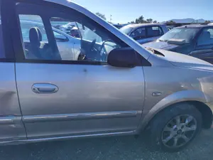 Foto de PUERTA DELANTERA DERECHA KIA CARENS (RS) 1.8 16V CAT (126 CV / 93 KW) referencia 0K2JA58020