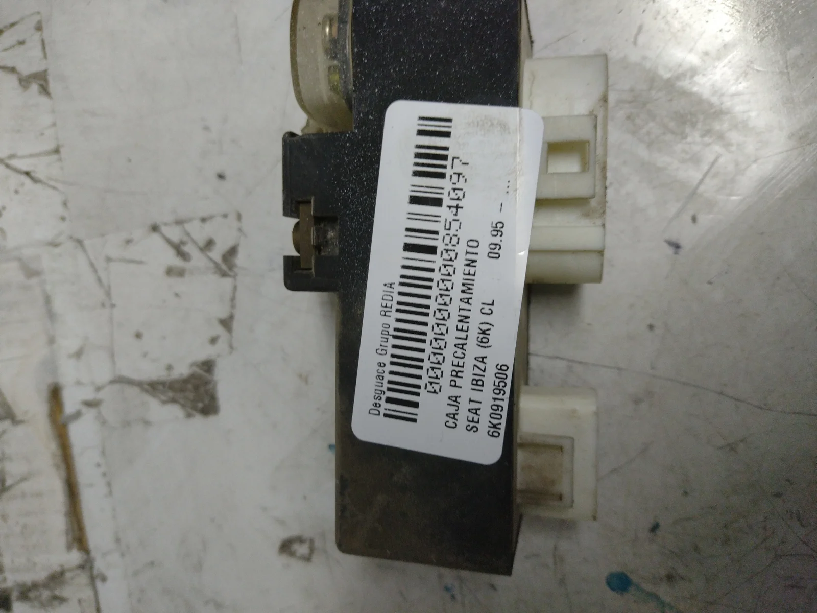 Foto de CAJA PRECALENTAMIENTO SEAT IBIZA (6K1) 1.4 (60 CV / 44 KW) referencia 6K0919506