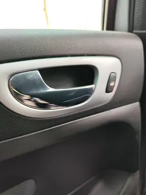 Foto de MANETA INTERIOR TRASERA IZQUIERDA PEUGEOT 307 BREAK/ SW (S2) 2.0 16V HDi FAP CAT (RHR / DW10BTED4) (136 CV / 100 KW) referencia 9143F4