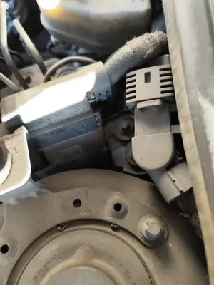 Foto de CENTRALITA MOTOR UCE OPEL VECTRA C BERLINA 1.9 CDTI (120 CV / 88 KW) referencia 55205625