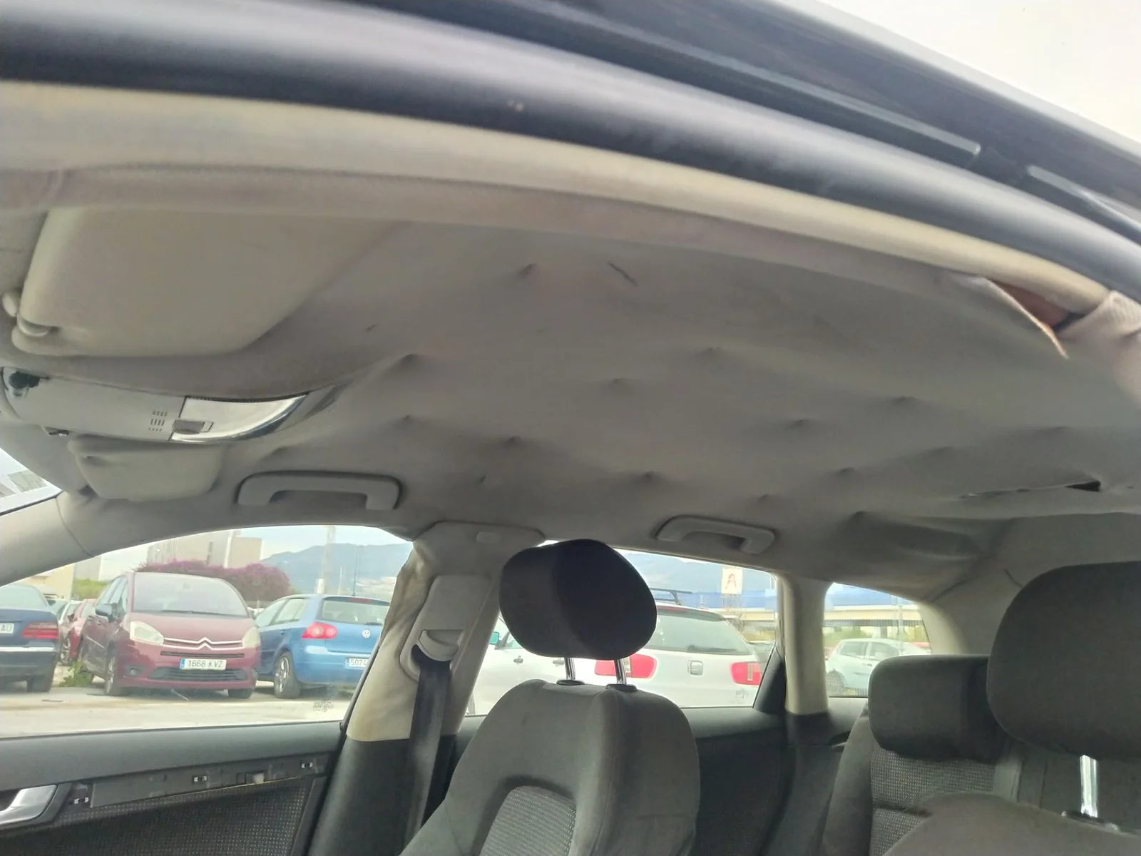 Foto de ASIDERO TECHO TRASERO IZQUIERDO AUDI A3 SPORTBACK (8PA) 2.0 TDI (140 CV / 103 KW) referencia 8P0857607P FKZ