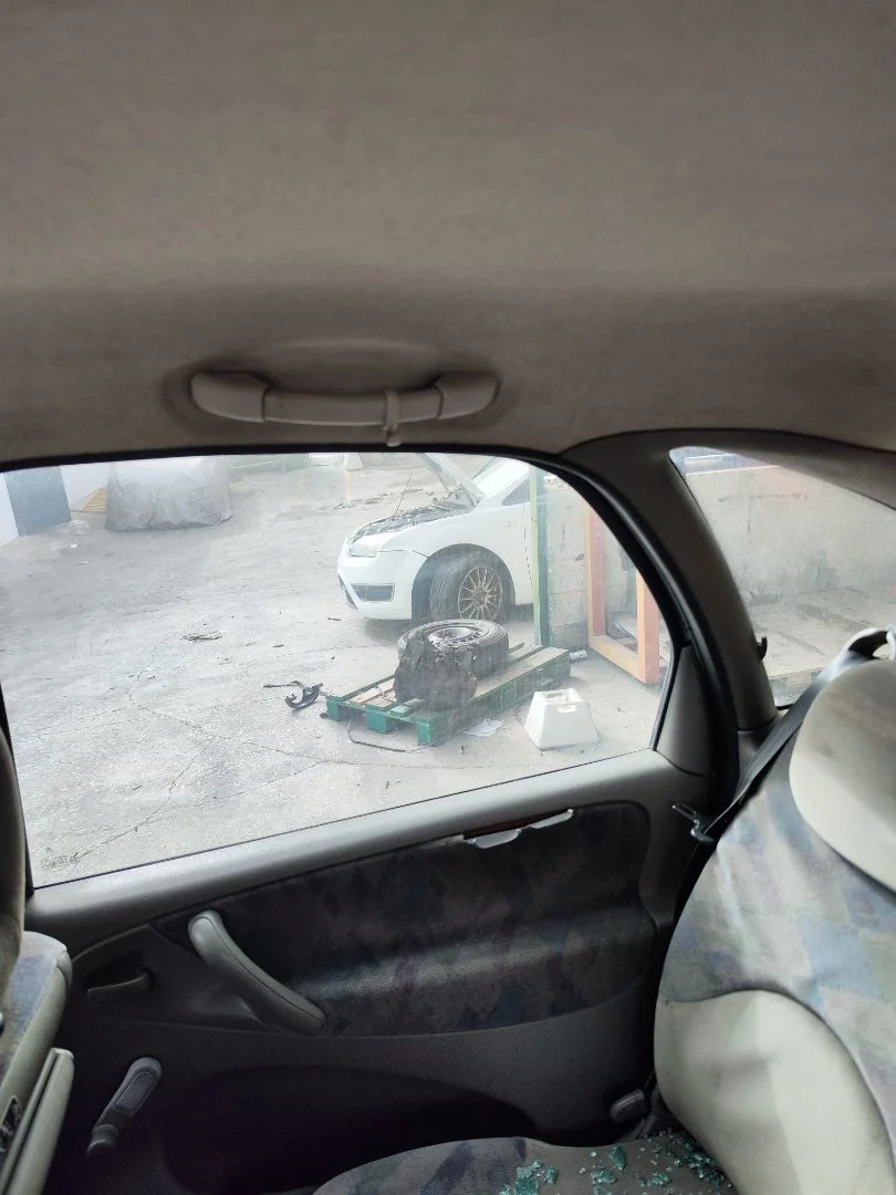 Foto de ASIDERO TECHO TRASERO DERECHO CITROEN XSARA PICASSO 2.0 HDi CAT (RHY / DW10TD) (90 CV / 66 KW) referencia 9128N7