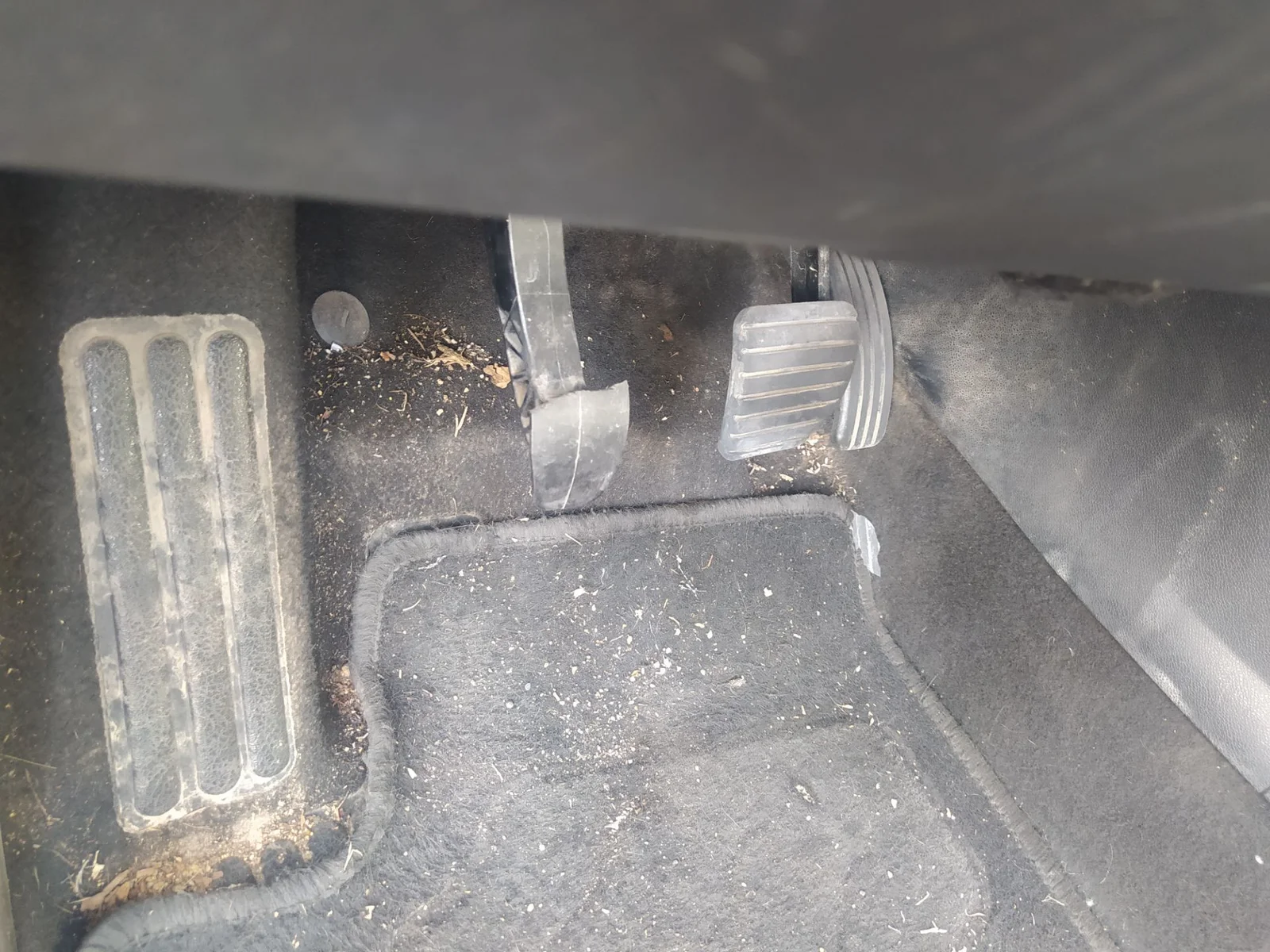 Foto de PEDAL FRENO RENAULT MEGANE III SPORT TOURER 1.9 dCi Diesel (131 CV / 96 KW) referencia 465010015R