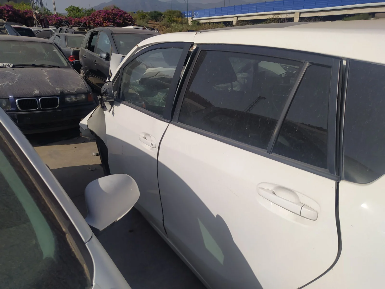 Foto de MANETA EXTERIOR DELANTERA IZQUIERDA TOYOTA VERSO (AUR2/ZGR2) 1.6 D-4D CAT (112 CV / 82 KW) referencia 6921005091B0
