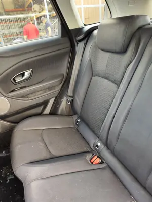 Foto de NO IDENTIFICADO LAND ROVER RANGE ROVER EVOQUE 2.0 Td4 CAT (150 CV / 110 KW) referencia LR069630