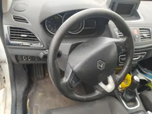 Foto de MANDO LUCES RENAULT MEGANE III BERLINA 5P 1.5 dCi Diesel CAT (86 CV / 63 KW) referencia 255670017R