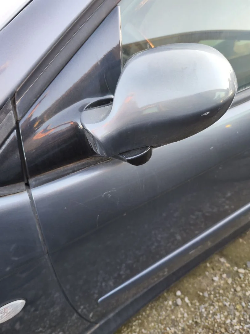 Foto de RETROVISOR IZQUIERDO CITROEN C5 BERLINA 2.0 HDi (109 CV / 80 KW) referencia 8149HX