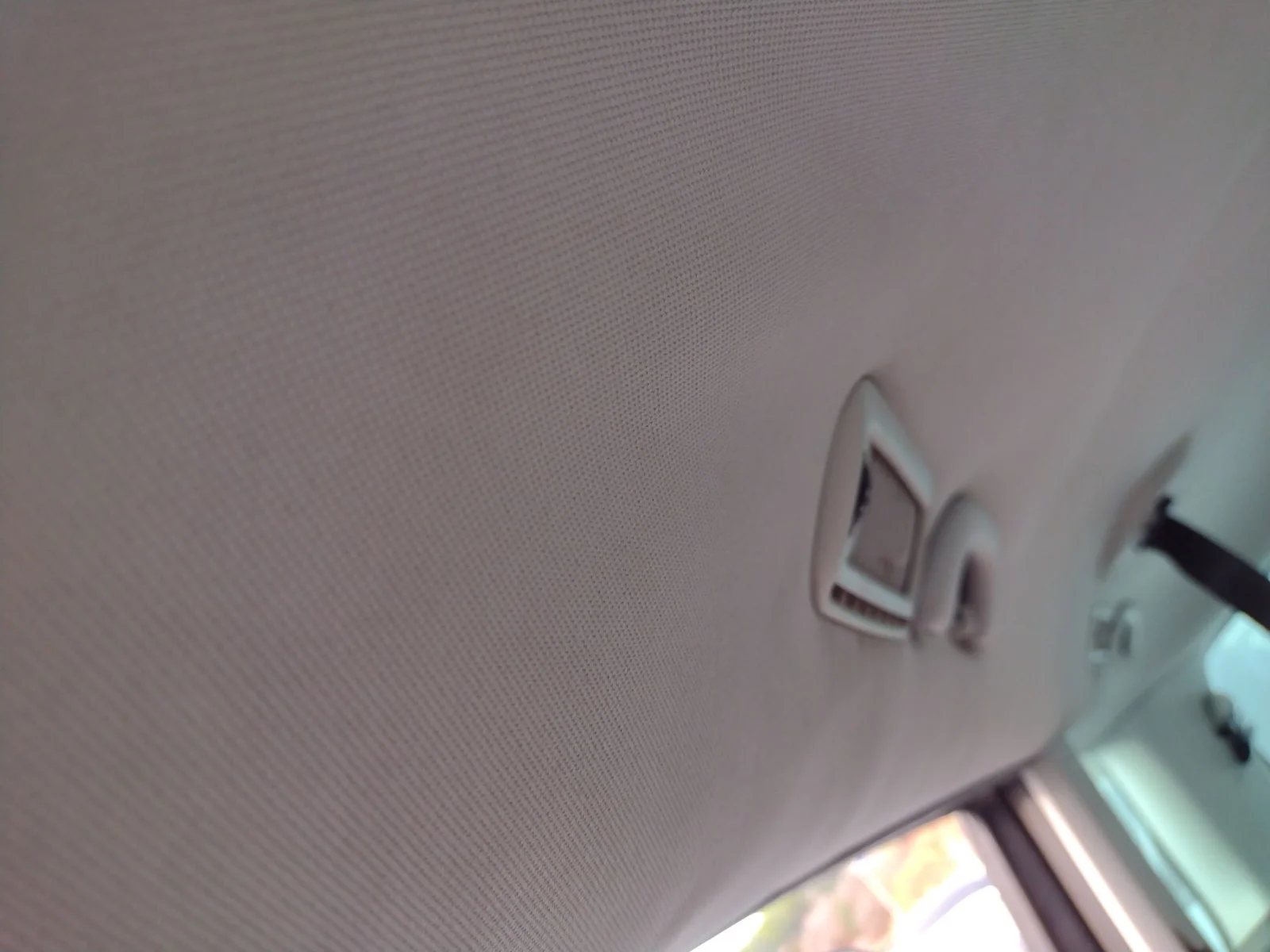 Foto de ASIDERO TECHO TRASERO DERECHO SEAT ALHAMBRA (710) 2.0 TDI (140 CV / 103 KW) referencia 1K0857607M FKZ