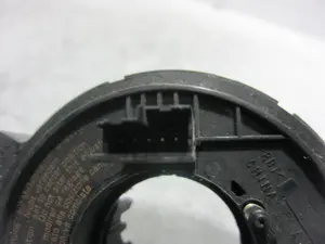 Foto de ANILLO AIRBAG VOLKSWAGEN GOLF IV BERLINA (1J1)(10.1997) 1.6 16V (105 CV / 77 KW) referencia 1J0959653E foto 2
