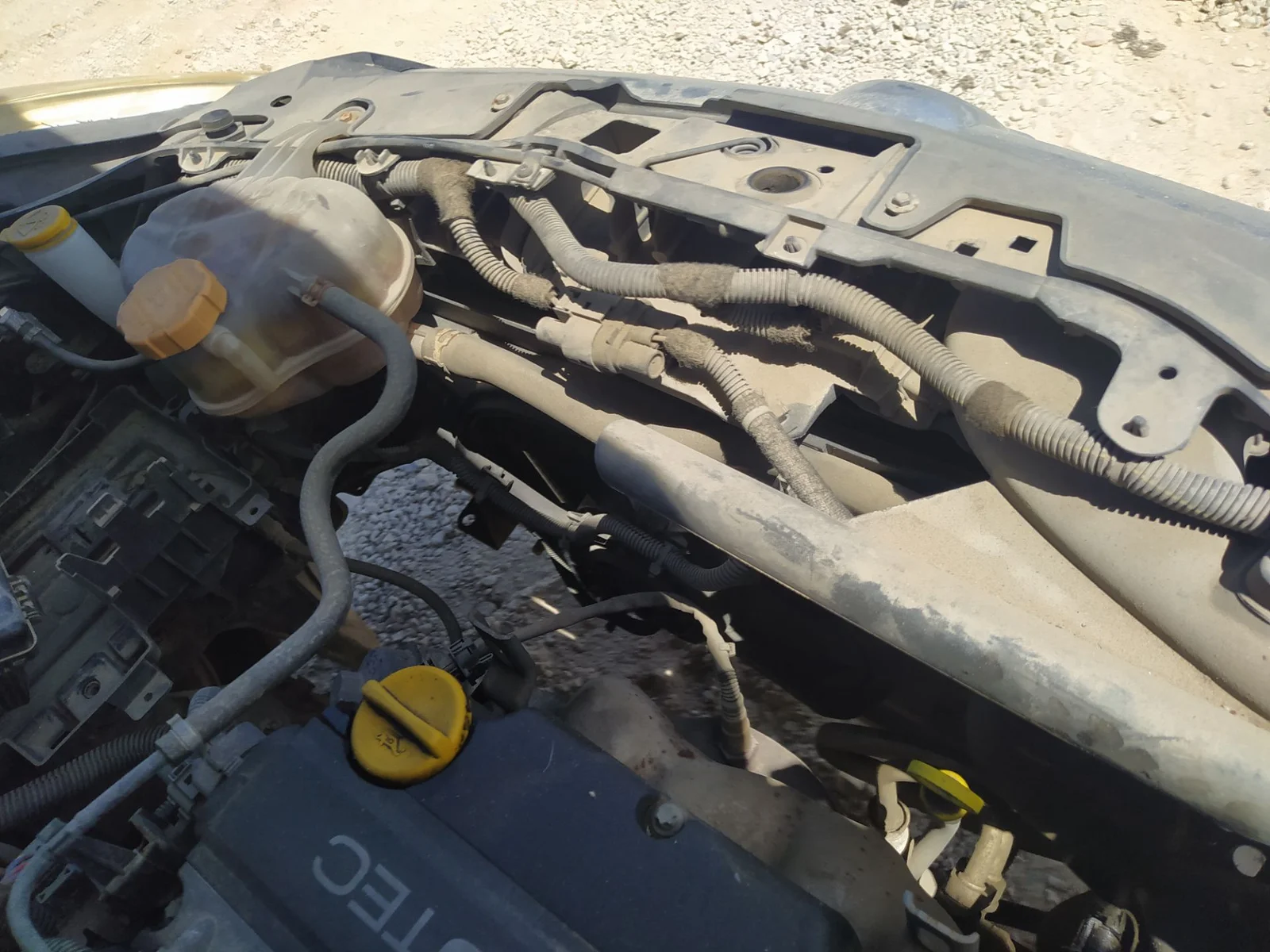 Foto de RADIADOR CALEFACCION / AIRE ACONDICIONADO OPEL CORSA D 1.2 16V CAT (Z 12 XEP / LB4) (80 CV / 59 KW) referencia 39033120