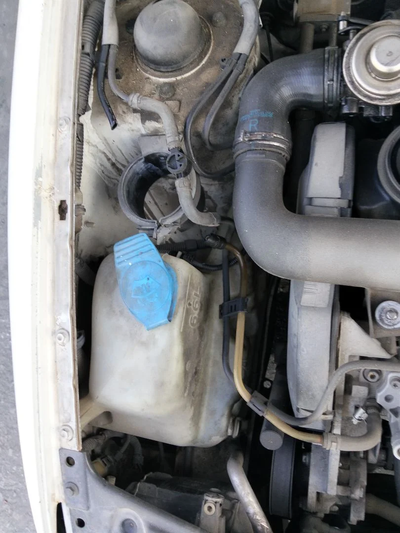 Foto de DEPOSITO LIMPIA SEAT IBIZA (6K1) 1.9 TDI (90 CV / 66 KW) referencia 6K0955453M