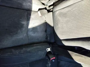 Foto de ENGANCHE CINTURON TRASERO CENTRAL FORD C-MAX (CB7) 1.6 TDCi CAT (116 CV / 85 KW)