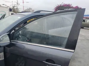 Foto de LUNA DELANTERA IZQUIERDA CHEVROLET CAPTIVA 2.0 Diesel CAT (150 CV / 110 KW) referencia 96624294