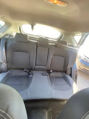 Foto de ASIENTO TRASERO MEDIO NISSAN QASHQAI (J10) 2.0 16V CAT (141 CV / 104 KW)