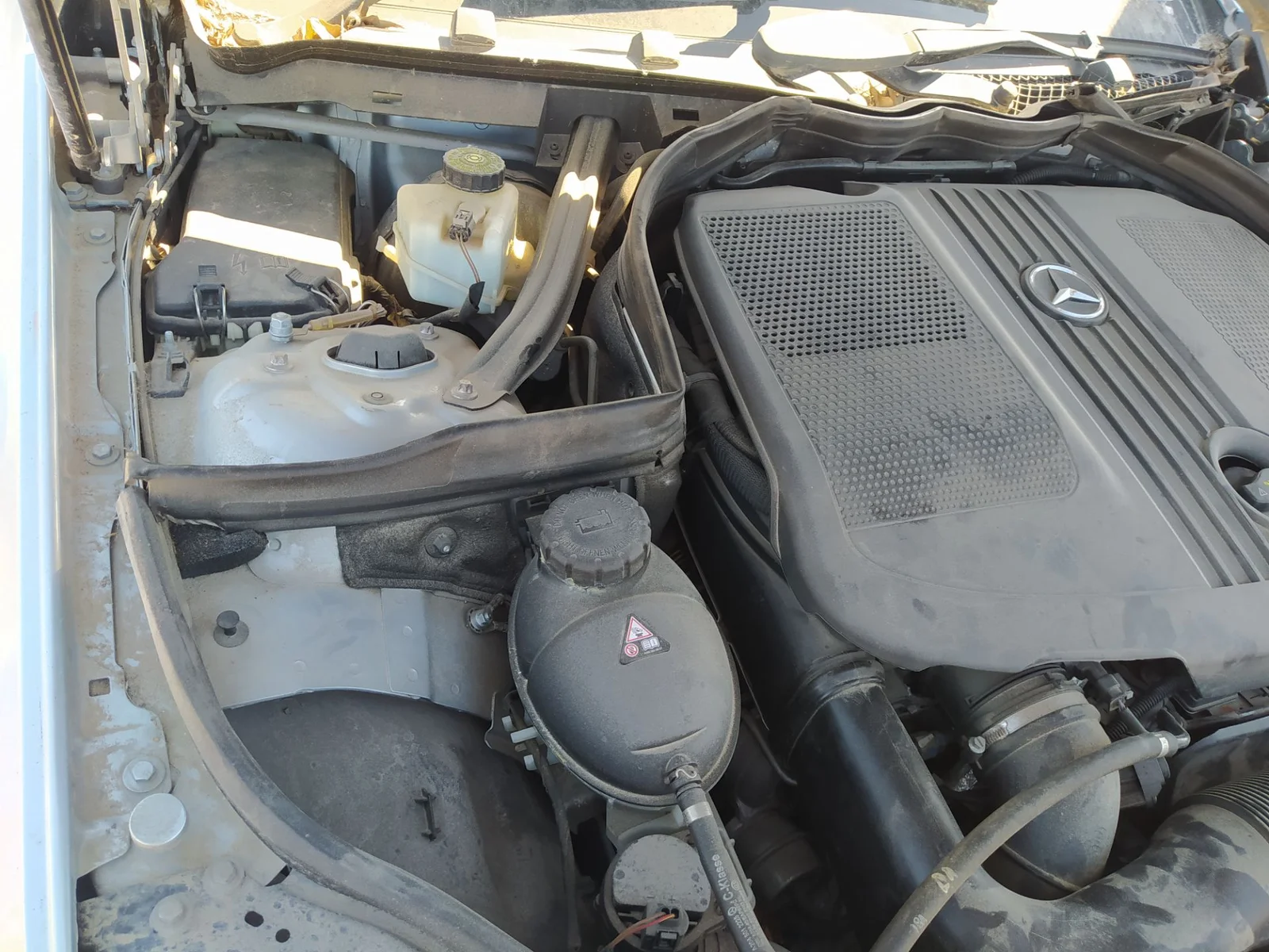 Foto de ALTERNADOR MERCEDES-BENZ CLASE E (BM 207) CABRIO 2.1 CDI CAT (170 CV / 125 KW)