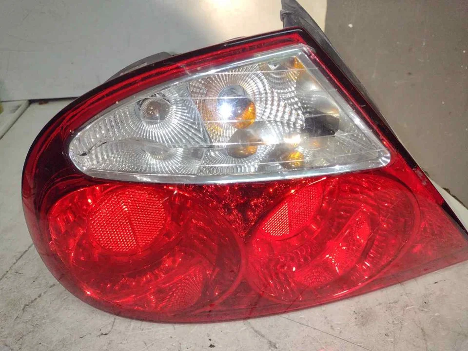 Foto de PILOTO TRASERO IZQUIERDO JAGUAR S-TYPE referencia 23675500