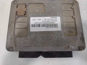 Foto de CENTRALITA MOTOR UCE SEAT IBIZA (6L1) 1.2 (64 CV / 47 KW) referencia 03E906033P foto 2