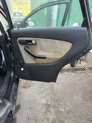 Foto de GUARNECIDO PUERTA TRASERA DERECHA SEAT IBIZA (6L1) 1.9 TDI (101 CV / 74 KW) referencia 6L4867212ABFKZ