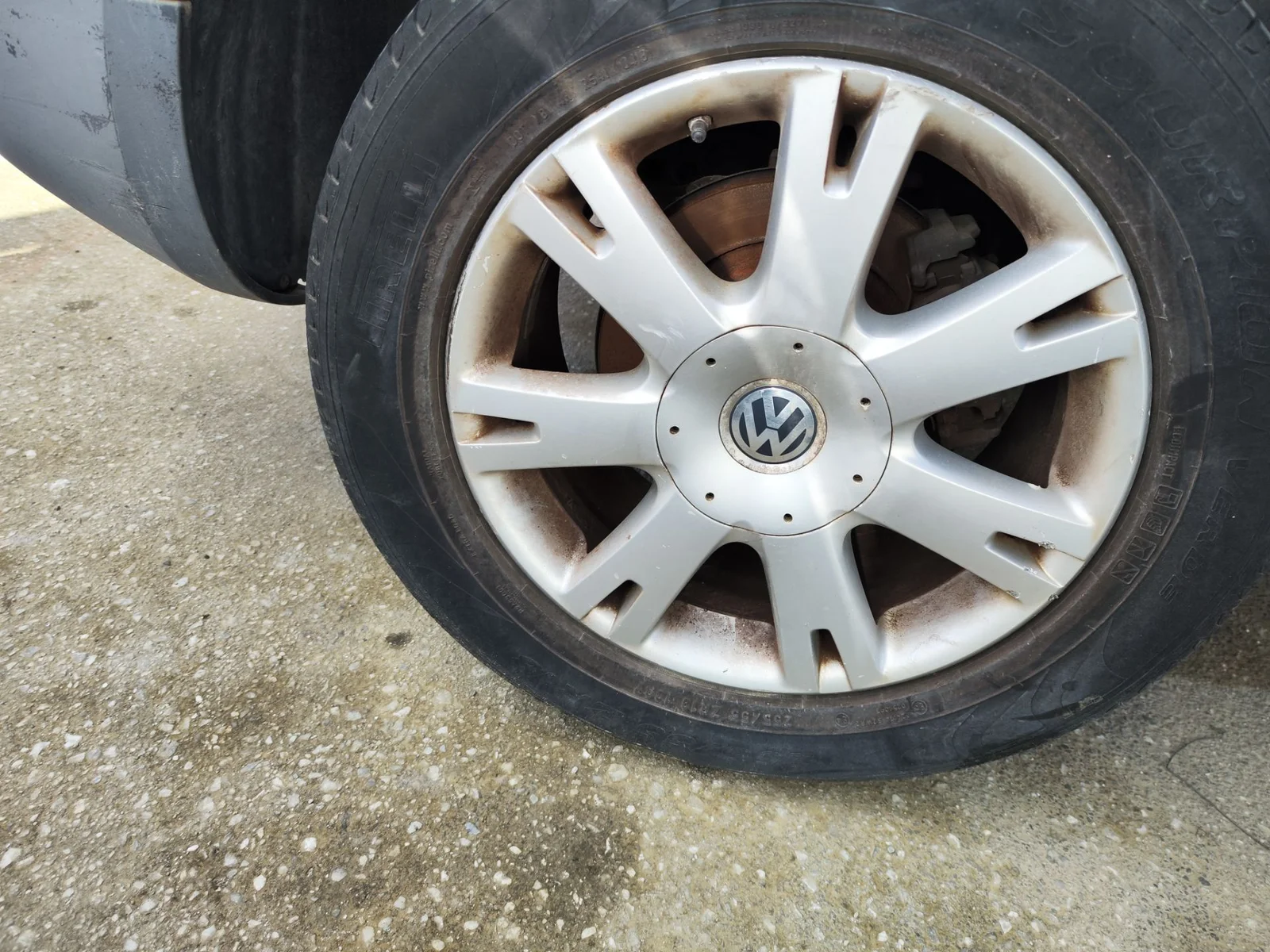 Foto de LLANTA VOLKSWAGEN TOUAREG (7LA) 2.5 TDI (174 CV / 128 KW) referencia 7L6601025E FKZ