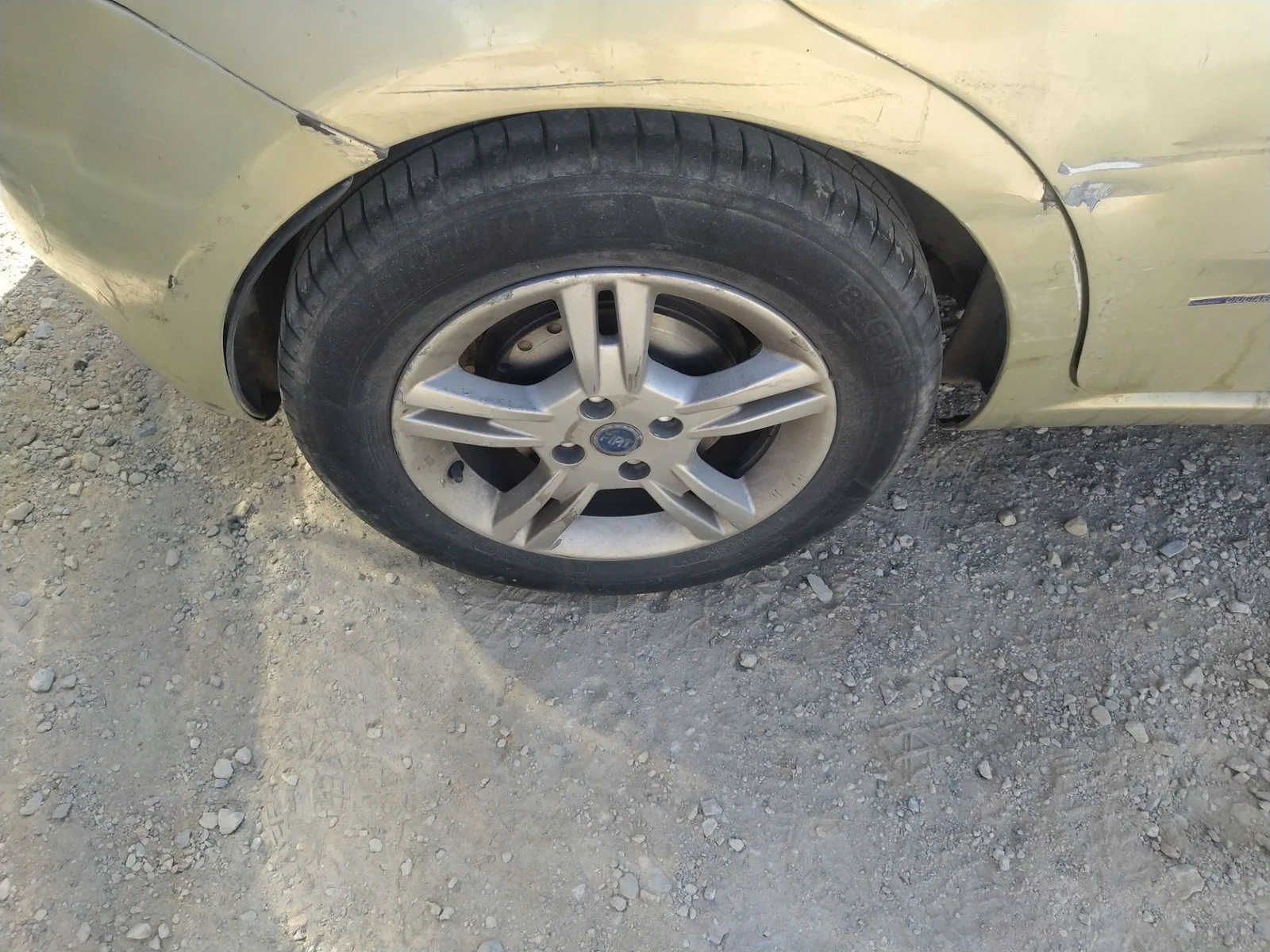 Foto de MANGUETA TRASERA DERECHA FIAT GRANDE PUNTO (199) 1.3 16V JTD CAT (75 CV / 55 KW)