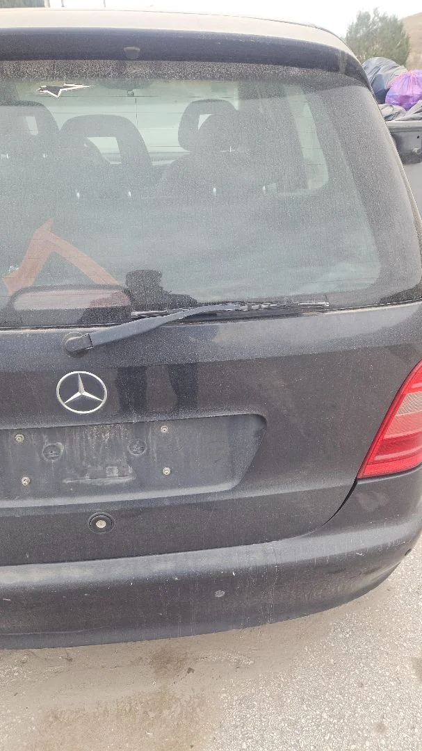 Foto de BRAZO LIMPIA TRASERO MERCEDES-BENZ CLASE A (BM 168) 1.6 CAT (102 CV / 75 KW) referencia A1688201044