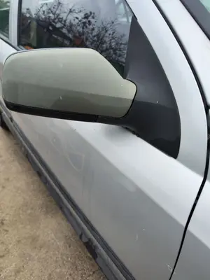 Foto de RETROVISOR DERECHO OPEL ASTRA G BERLINA 1.7 16V DTI CAT (Y 17 DT / LR6) (75 CV / 55 KW)