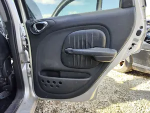 Foto de GUARNECIDO PUERTA TRASERA DERECHA CHRYSLER PT CRUISER 2.2 CRD CAT (121 CV / 89 KW) referencia 0YB80XDVAA