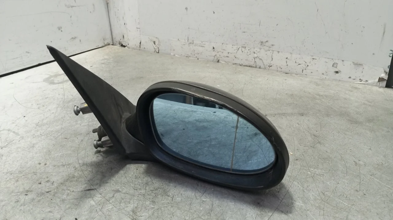Foto de RETROVISOR DERECHO BMW SERIE 1 BERLINA (E81/E87) 2.0 16V Diesel CAT (122 CV / 90 KW) referencia 53018
