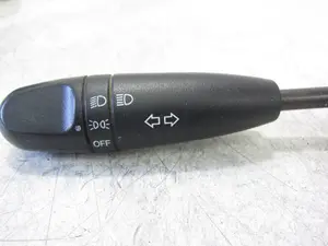 Foto de MANDO LUCES DAEWOO KALOS referencia 96540683 foto 6