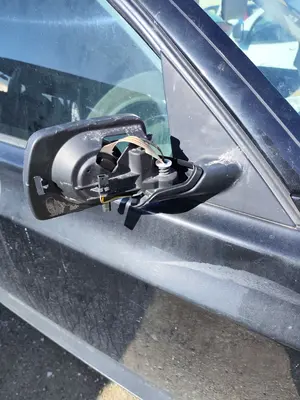 Foto de RETROVISOR DERECHO BMW SERIE X3 (E83) 2.0 16V Diesel CAT (150 CV / 110 KW) referencia 51163448166