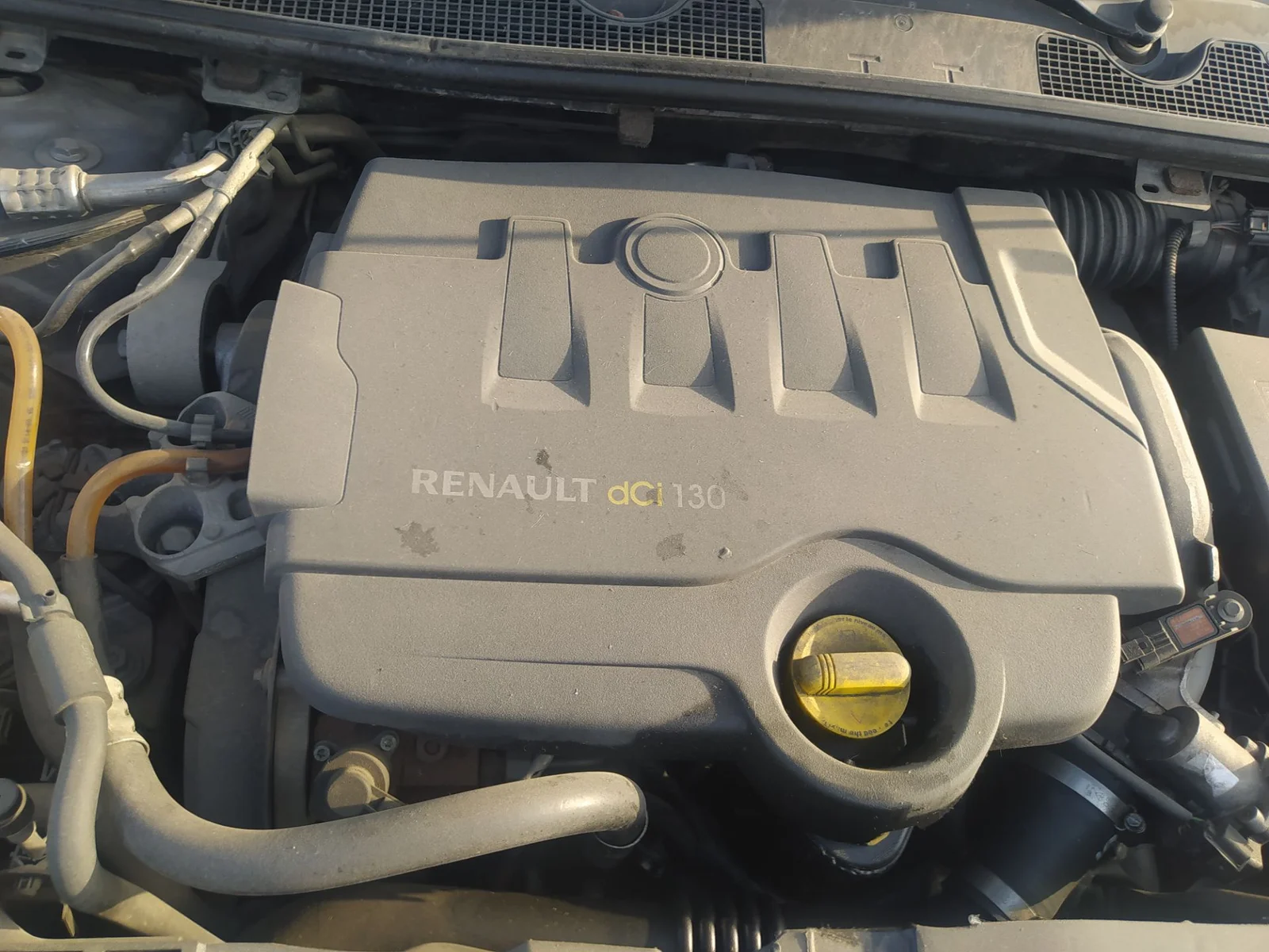 Foto de ALTERNADOR RENAULT MEGANE III SPORT TOURER 1.9 dCi Diesel (131 CV / 96 KW)