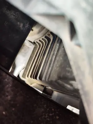 Foto de INTERCOOLER VOLKSWAGEN GOLF PLUS V (5M1) 1.9 TDI (105 CV / 77 KW) referencia 1K0145803CD