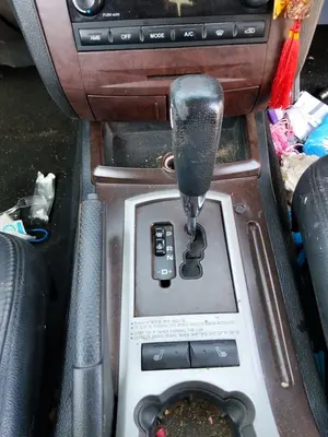 Foto de PALANCA CAMBIO SSANGYONG REXTON 2.7 Turbodiesel CAT (160 CV / 118 KW)
